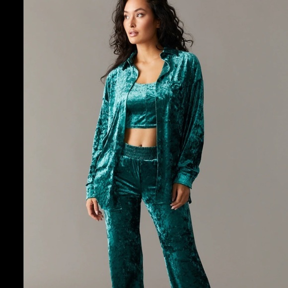 Brand NEW NWT Ladies Playboy Green Crushed Velour Shacket velvet soft feel multi - Picture 4 of 14